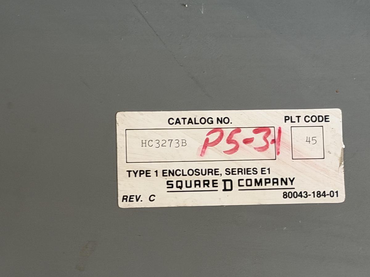 Used SQUARE D I-LINE HCW PANELBOARD 800 AMP 600 VAC TYPE 1 3-PHASE 42-SLOT HC4268DB