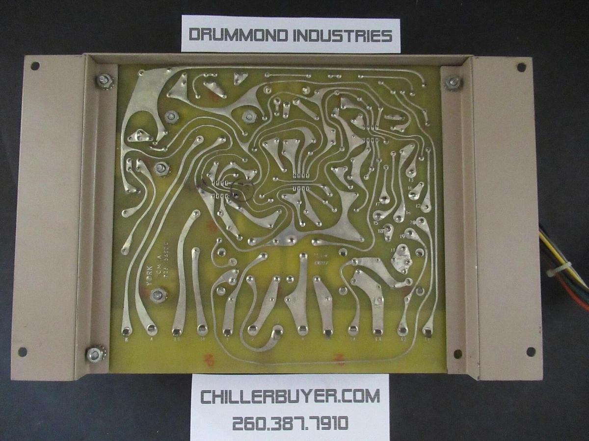 Used YORK TEMPERATURE CURRENT MODULE TCM-1A 025-16883D 115 VAC 60 HZ 8 VA