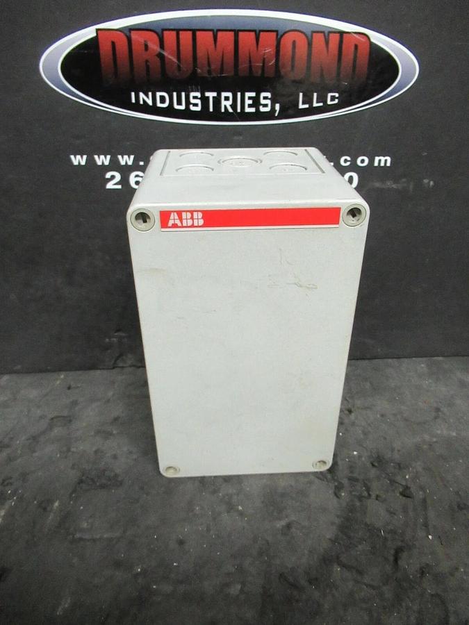 ABB ENCLOSED RELAY CR-U120AC2 71 AMP 115V 1SVR-405-621-R2000 *WARRANTY*