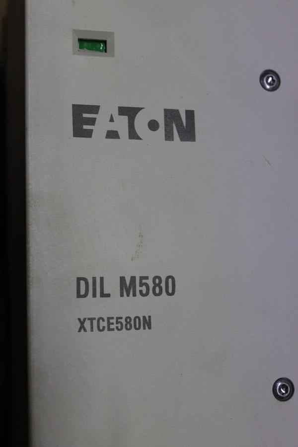 Used EATON VACUUM CONTACTOR DIL-M580 XTCE580N 600 VOLT 980 AMP 600 HP COIL: 110-240V