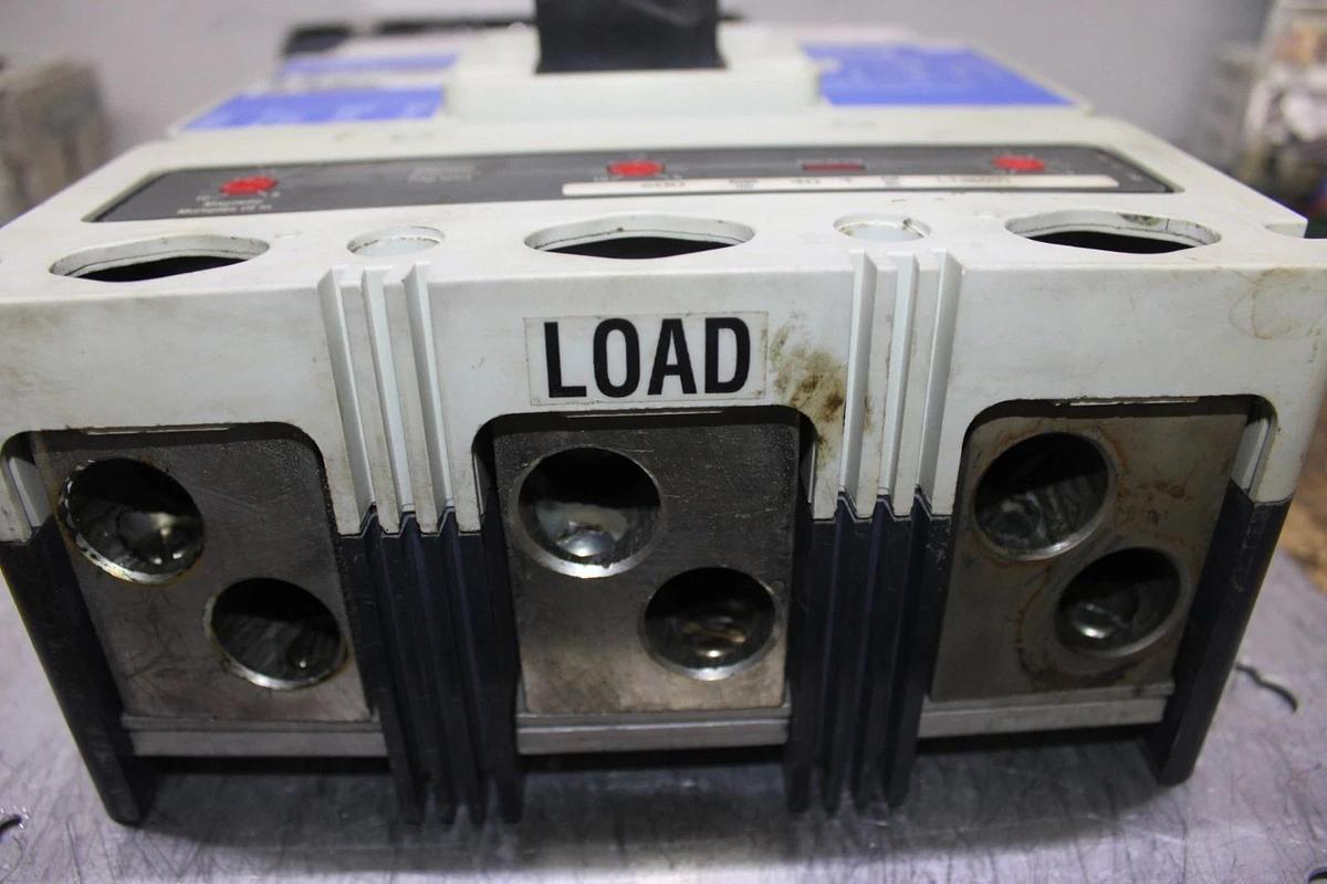 Used CUTLER-HAMMER CIRCUIT BREAKER LDB3600W 600 AMP 600 VAC 3-POLE LDB-35K