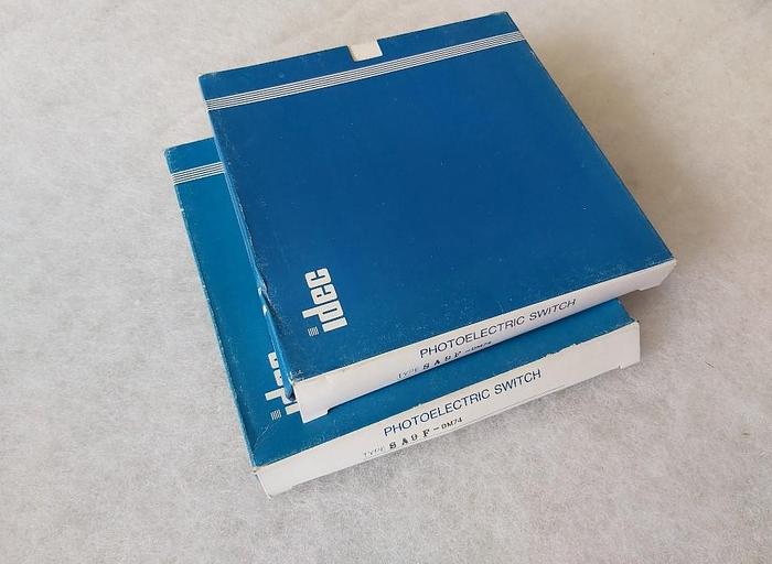 Photoelectric sensor /switch, SAF9 DM74 Idec,  neu