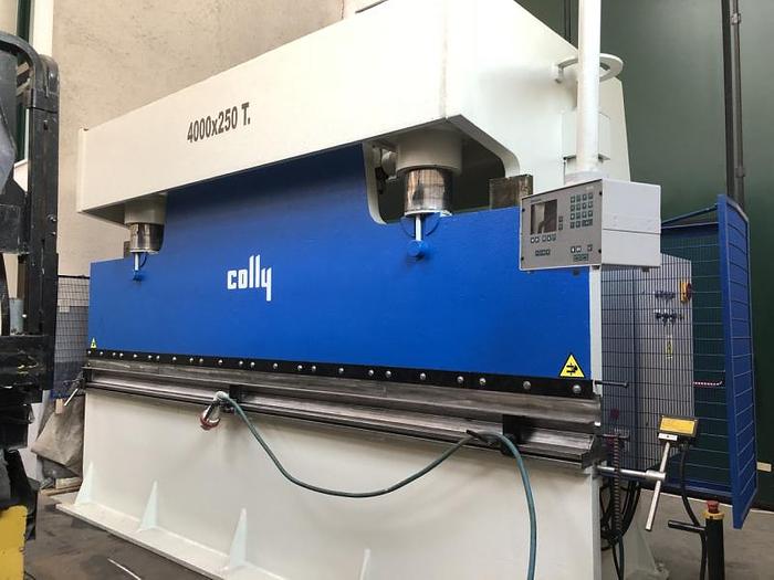 Usato PIEGATRICE COLLY IDRAULICA 4000 X 250