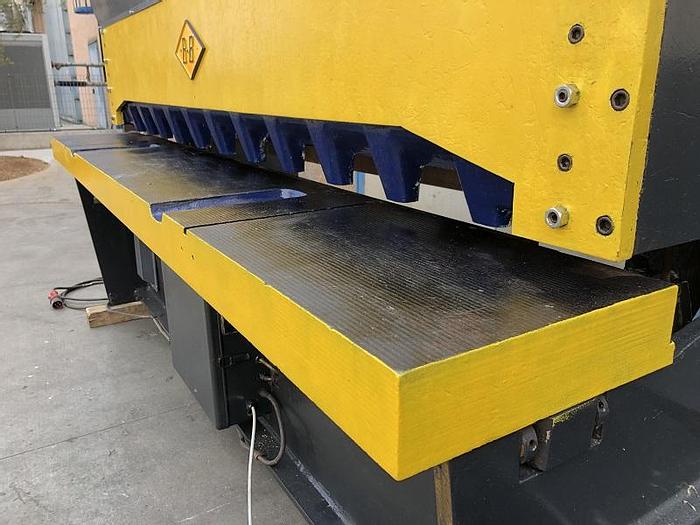 Usato CESOIA B - B 2.000 mm x 4 mm Sp.