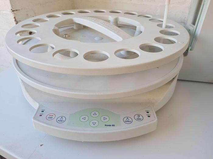 Used Mettler Toledo DL 53 Titrator with Rondo Sample Changer