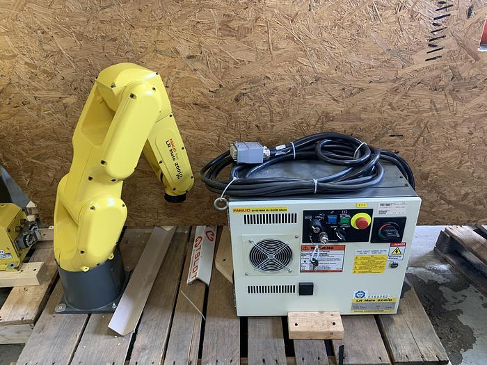 Used FANUC LR MATE 200iD/7H 5 AXIS CNC ROBOT WITH LR MATE R30iB CONTROLLER