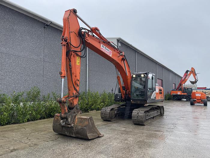 Used 2016 Hitachi ZX 210 LC-5