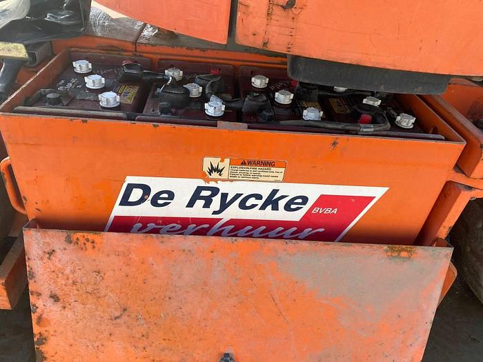 Used JLG E 300 AJ