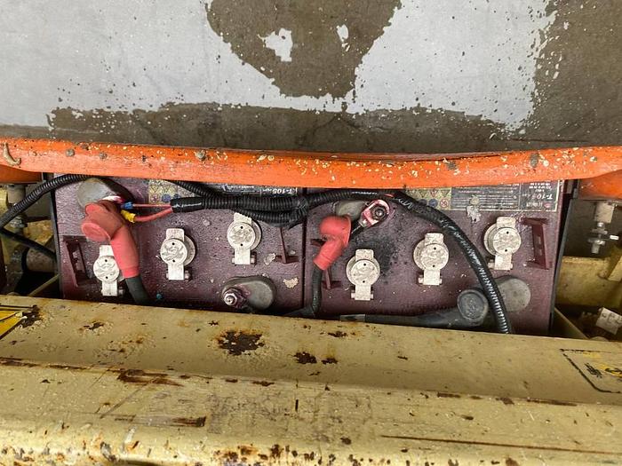 Used JLG 2630 ES 2011