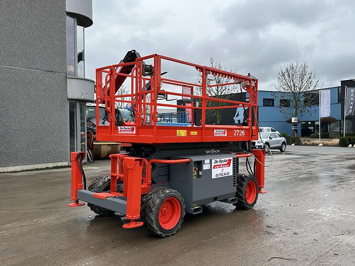 Used 2726 SKYJACK SJ6826RT