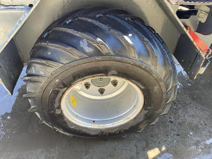 Used Giant D263SW 2012