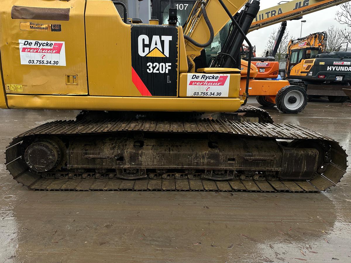 Used Catterpillar 320FL 2017