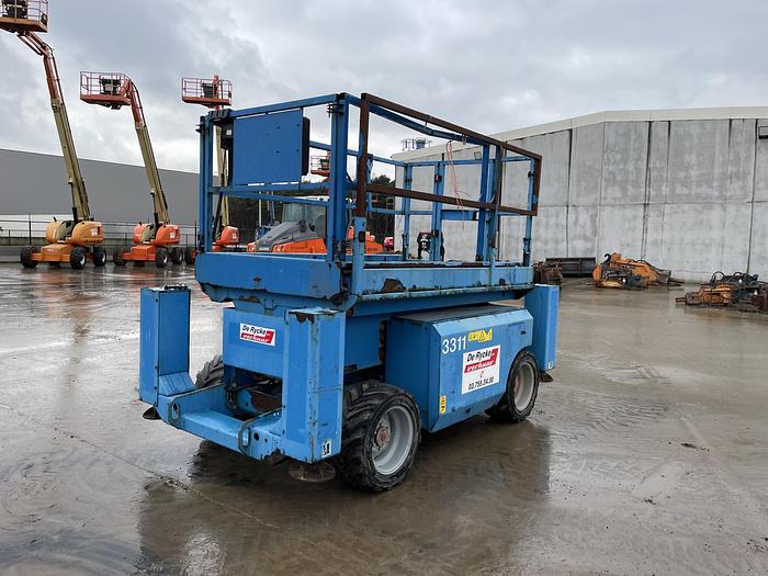 Used Genie GS2668 2007