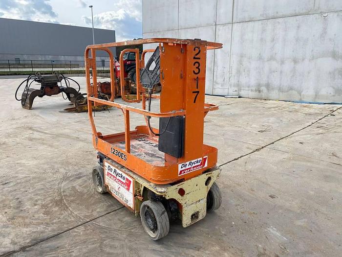 Used JLG 1230 ES 2008