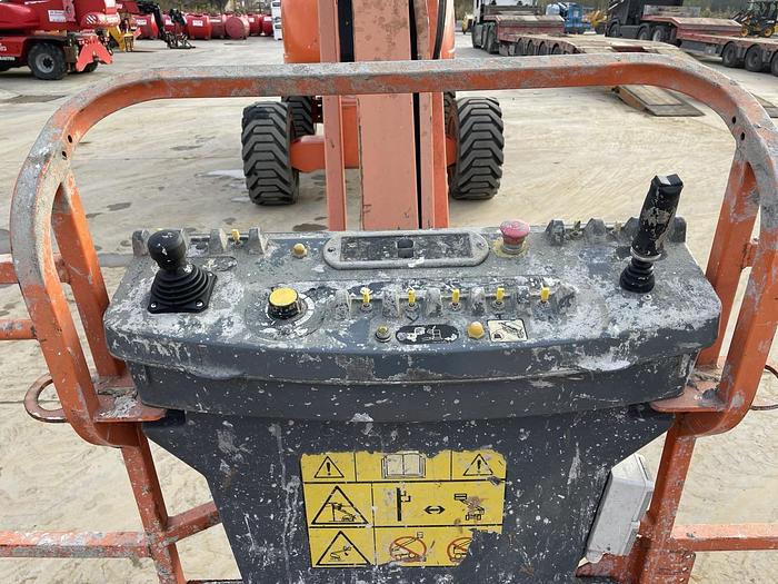 Used 2011 JLG 800 AJ