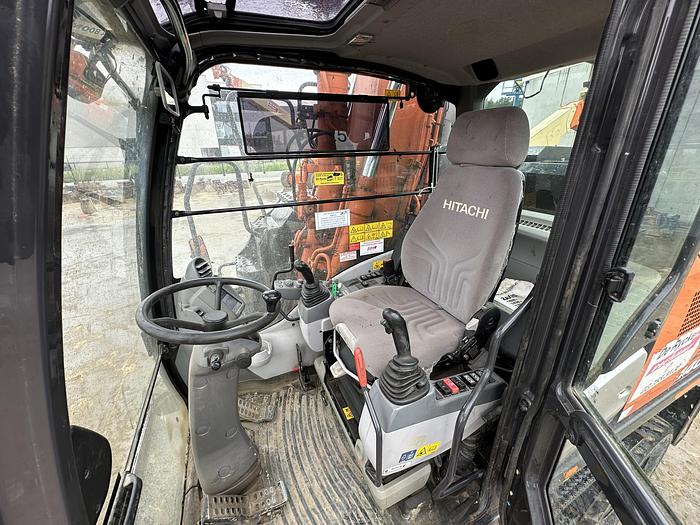 Used Hitachi ZX140W-6 2018