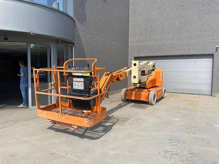Used JLG E400AJPN