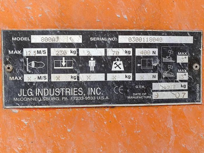 Used JLG 800 AJ