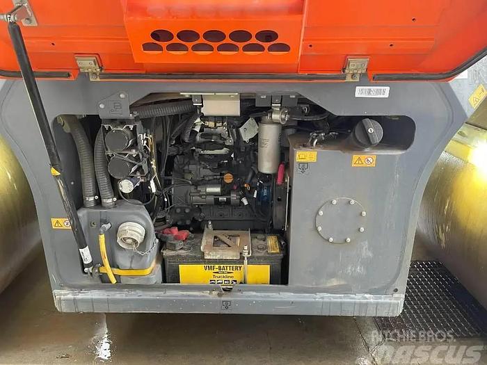 Used 2019 Hamm DV 70i-S