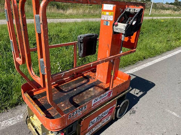 Used JLG 1230ES 2008