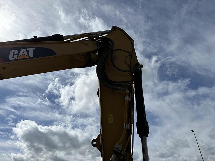Used CATERPILLAR 335FL 2018