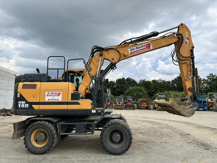 Used Hyundai HW140 2019