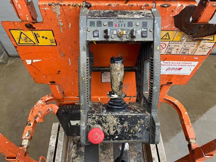 Used JLG 2630 ES 2011