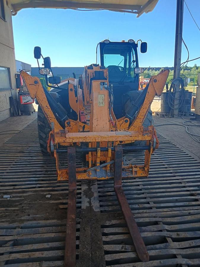 Used JCB 540-180 2017