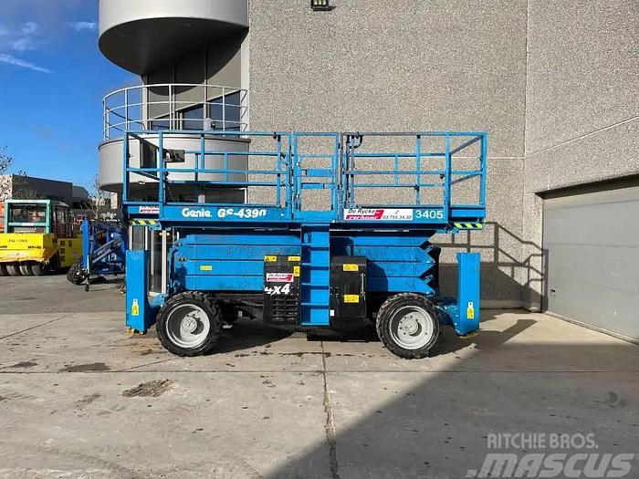 Used Genie GS 4390 RT