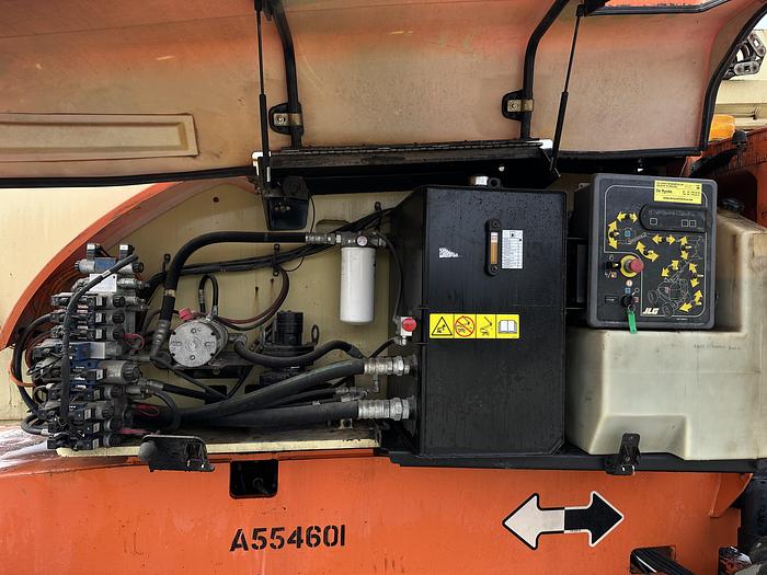 Used JLG 800AJ 2011