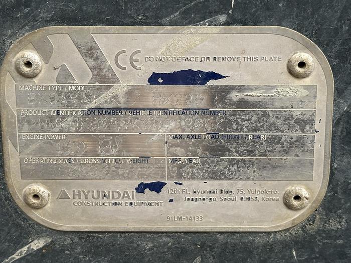 Used Hyundai HX220L 2019