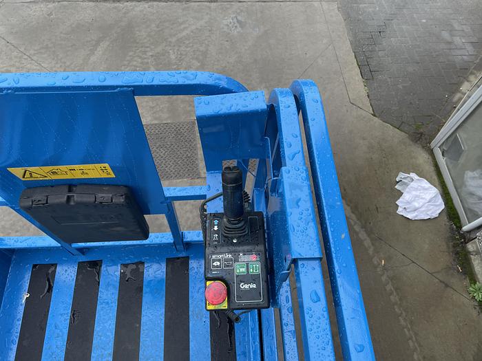 Used GENIE GS4047 2017