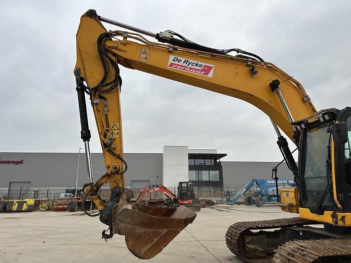 Used JCB 220X-LC 2019