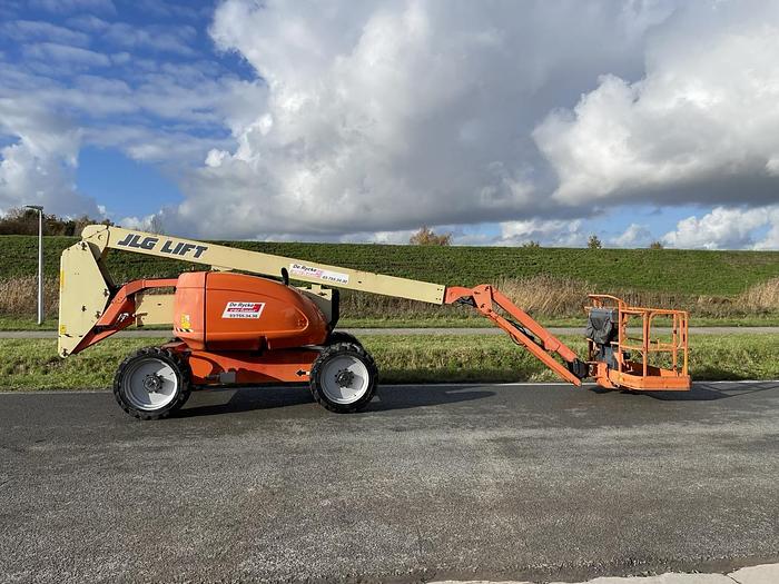 Used JLG 600 AJ