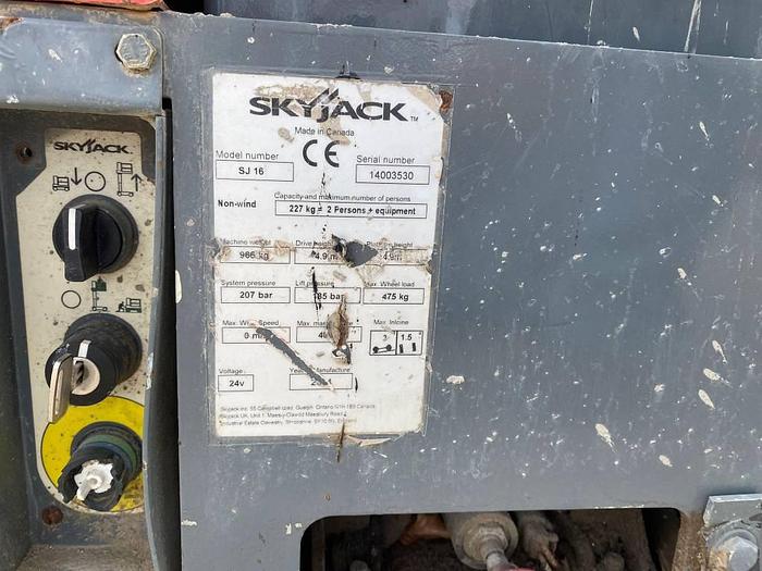 Used SkyJack SJ 16 2014