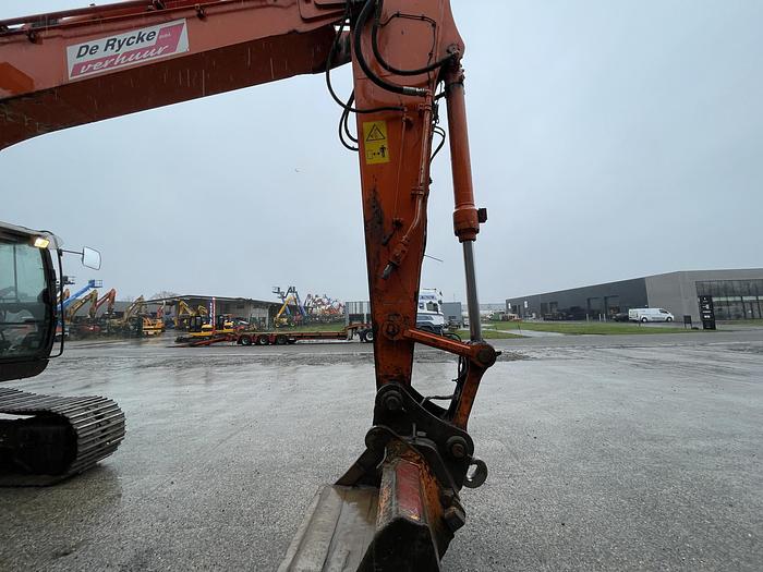 Used 2016 Hitachi ZX 210 LC-5