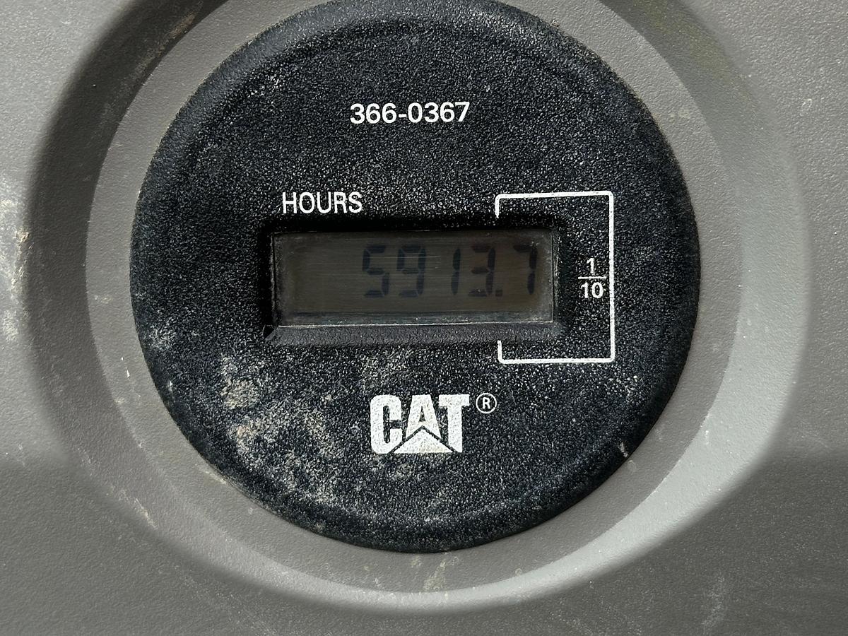 Used Catterpillar 320FL 2017