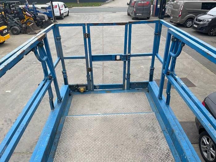 Used Genie GS 3369 RT