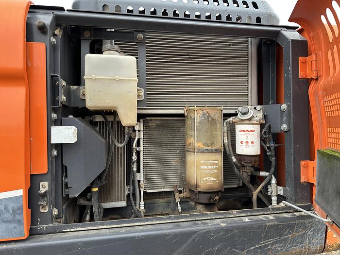 Used Doosan DX225LC-5 2019