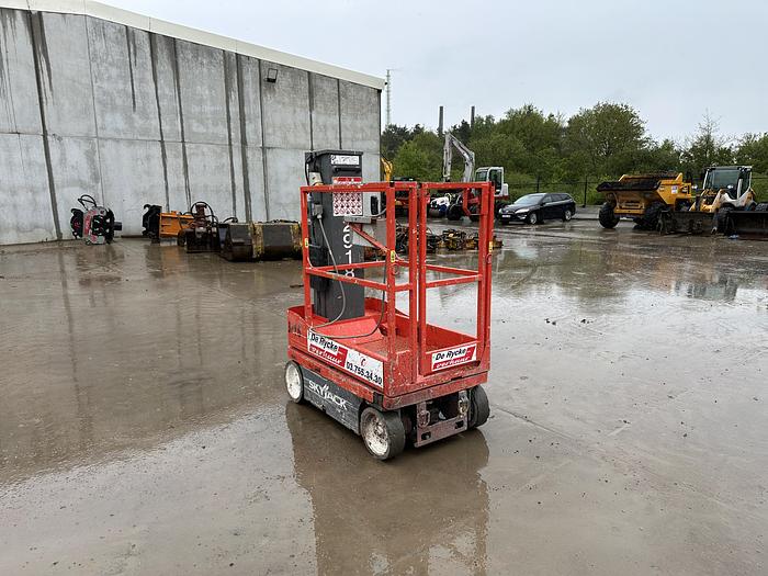 Used Skyjack SJ16 2015