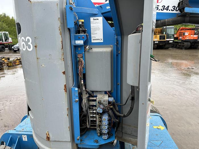 Used Genie Z3020N 2008