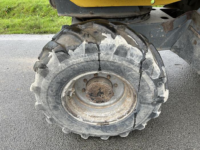 Used Neuson 6001 2013