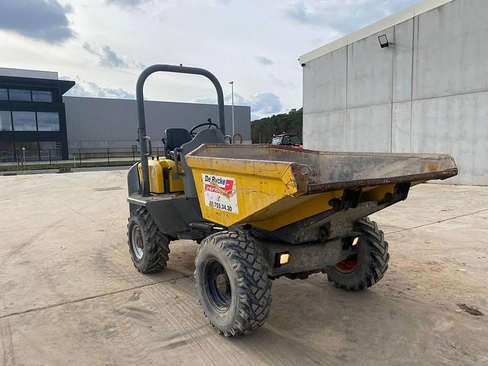 Used Neuson 3001