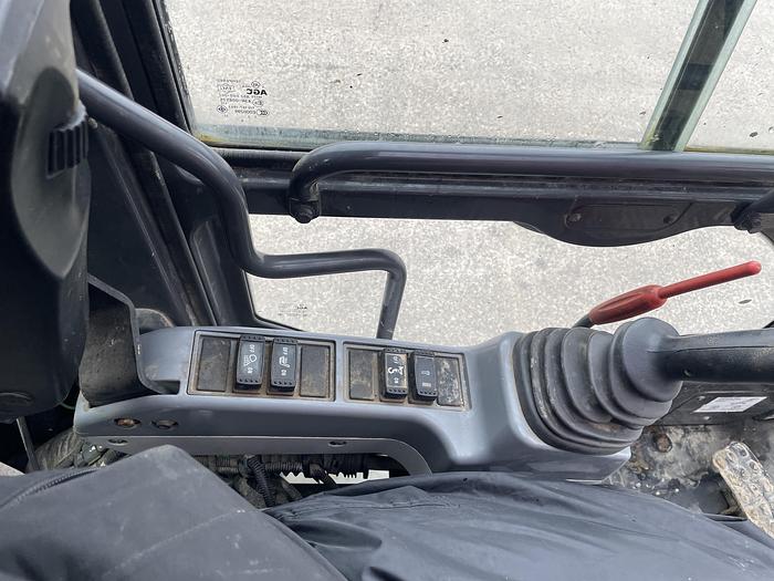 Used 2016 Hitachi ZX 210 LC-5