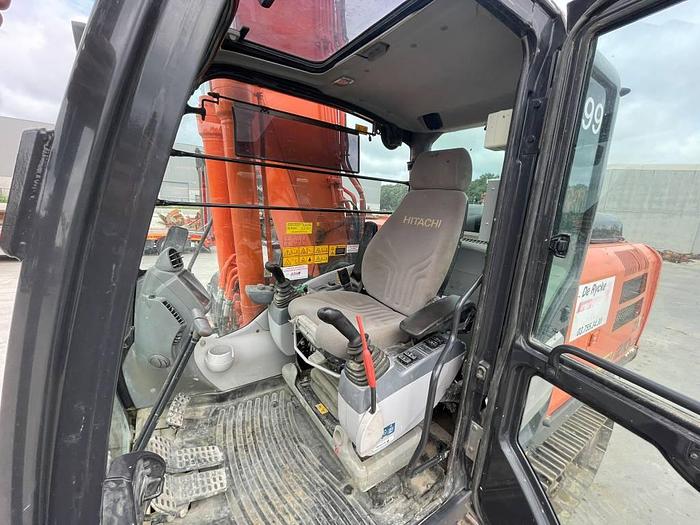 Used Hitachi ZX 210 LC N-5B