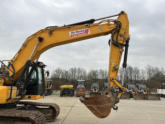 Used JCB 220X-LC 2019