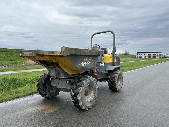 Used Neuson 6001 2013