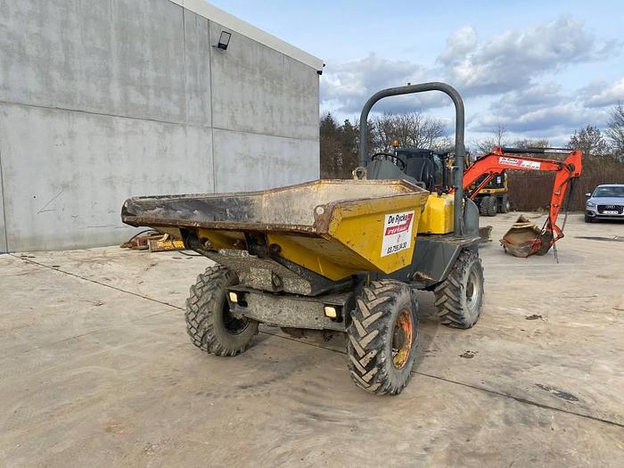 Used Neuson 3001