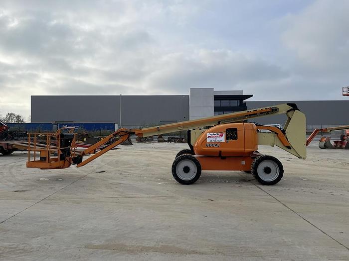 Used  JLG 600AJ 2008