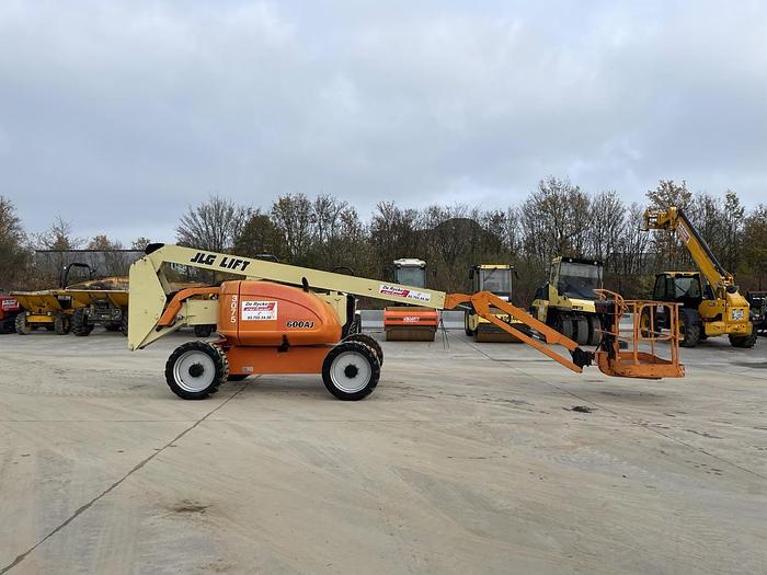 Used  JLG 600AJ 2008
